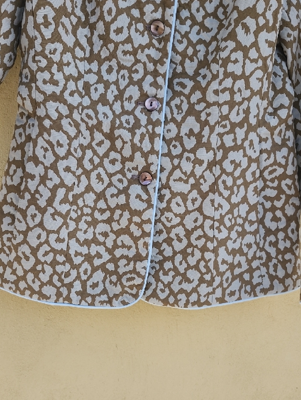 J. McLaughlin Tan and Green Leopard-Print Piped Blazer - Picture 6 of 12